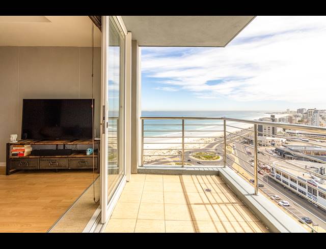 2 BEDROOM APARTMENT SOLD IN BLOUBERGRANT